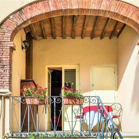 Antica Residenza Santa Chiara -City Center Lukka Zewnętrze zdjęcie