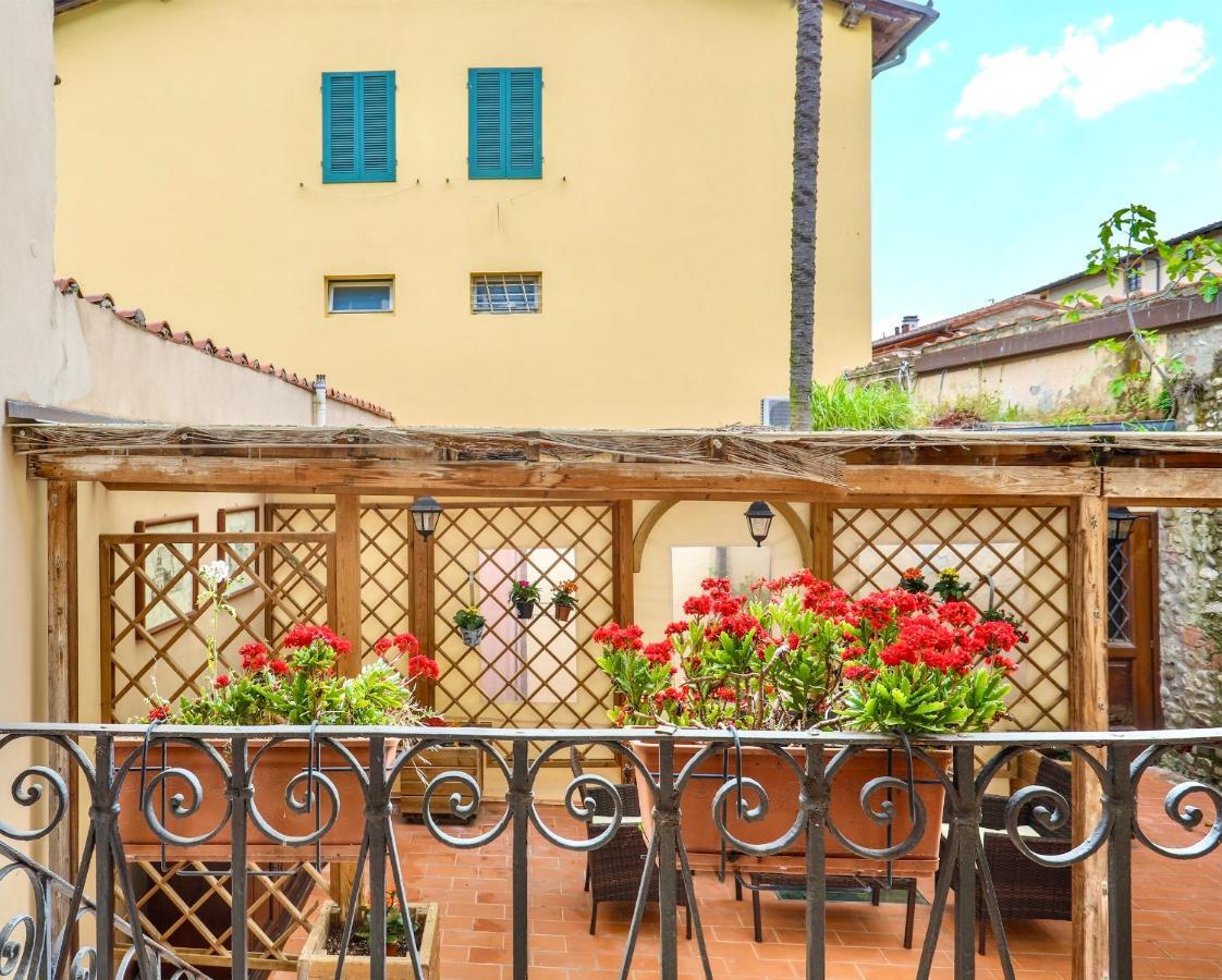 Antica Residenza Santa Chiara -City Center Lukka Zewnętrze zdjęcie
