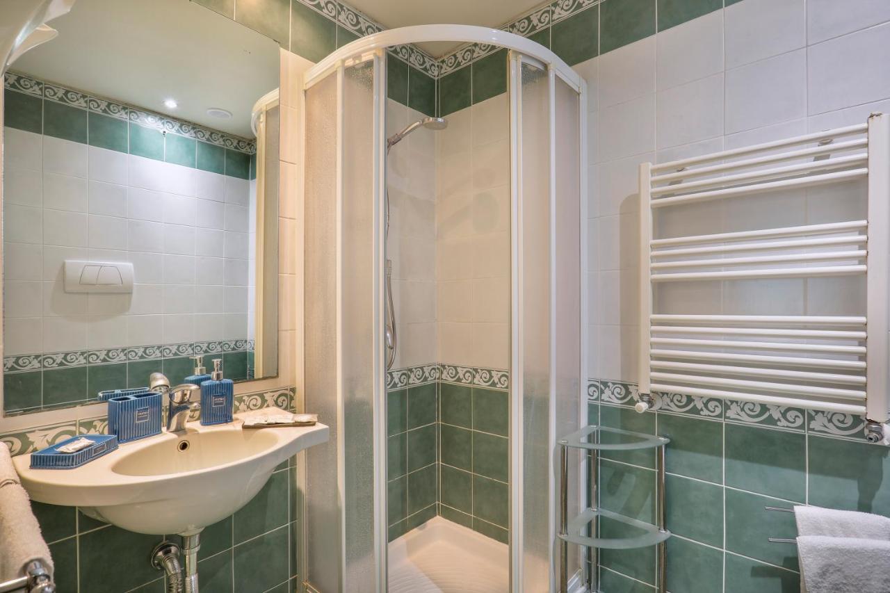 Antica Residenza Santa Chiara -City Center Lukka Zewnętrze zdjęcie