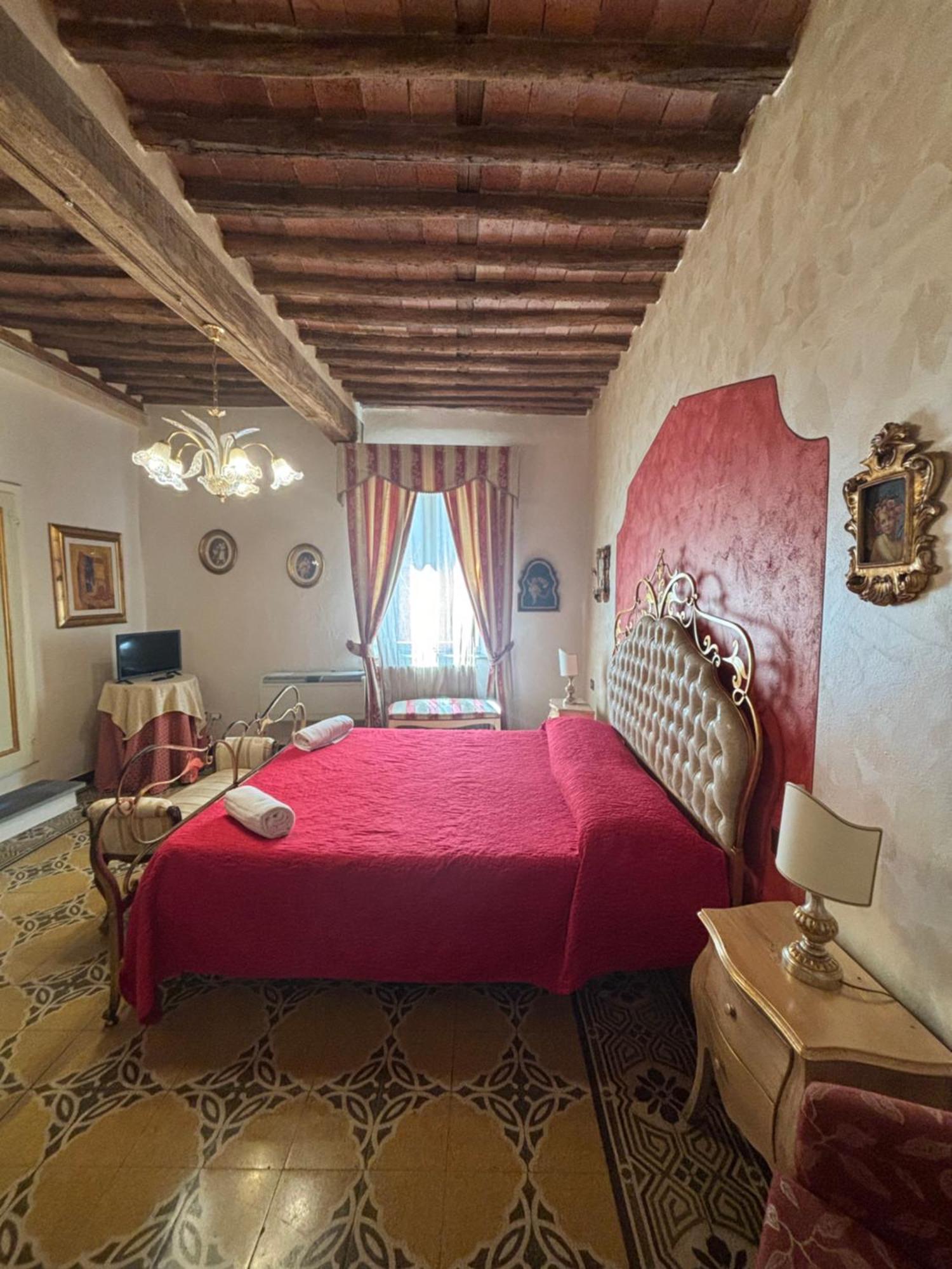 Antica Residenza Santa Chiara -City Center Lukka Zewnętrze zdjęcie