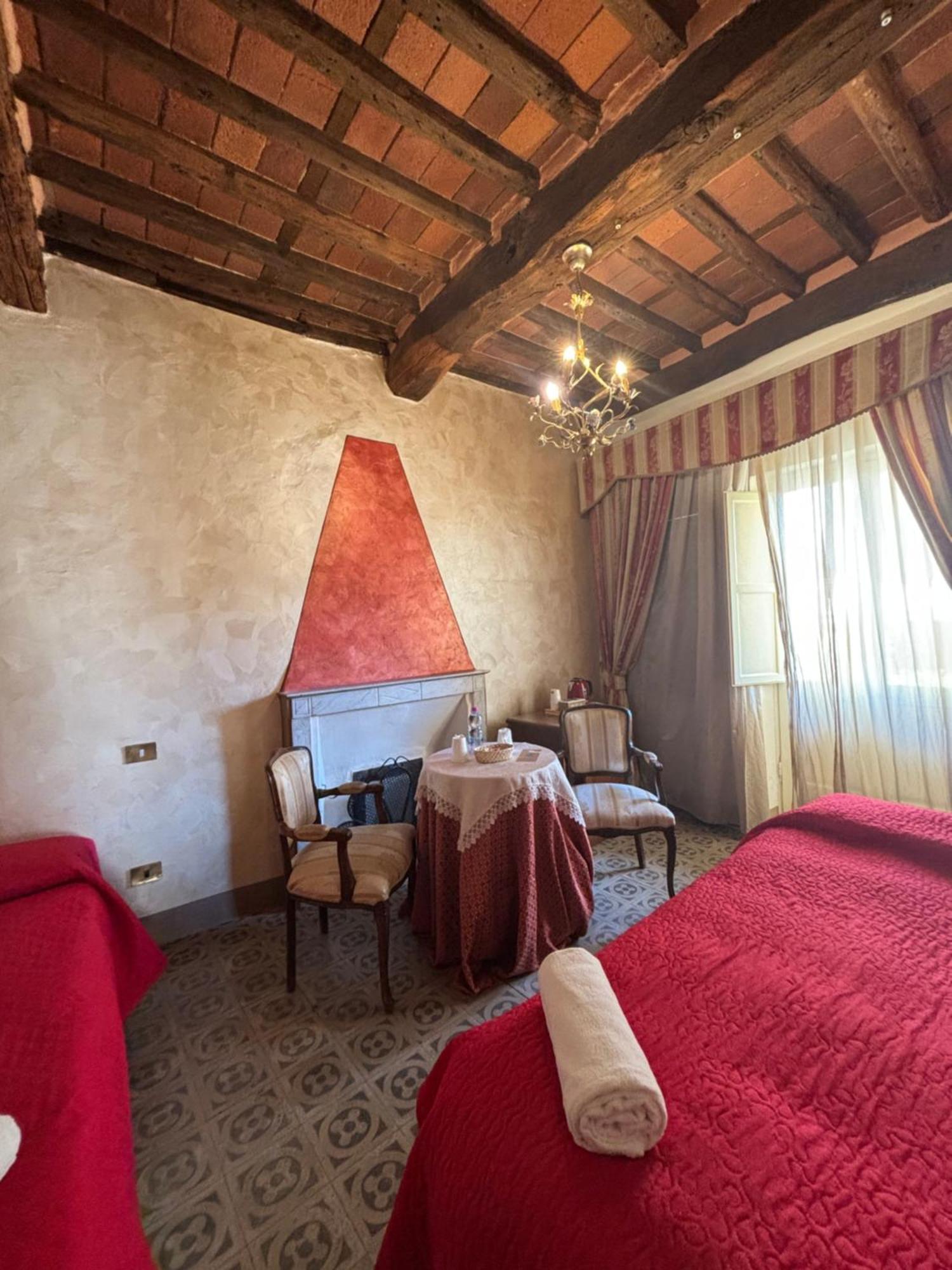 Antica Residenza Santa Chiara -City Center Lukka Zewnętrze zdjęcie