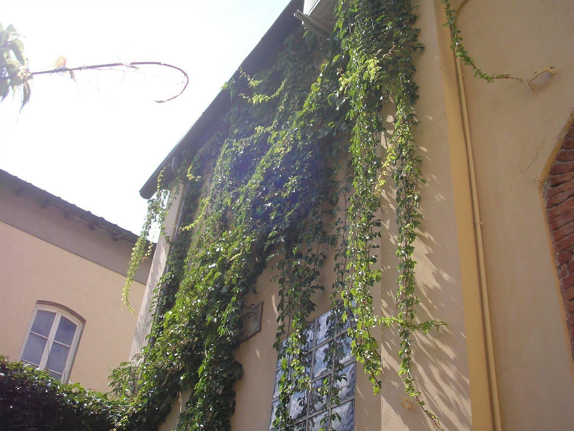 Antica Residenza Santa Chiara -City Center Lukka Zewnętrze zdjęcie